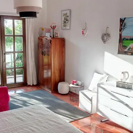 La De Ker Briac Bed & Breakfast