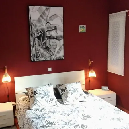 La De Ker Briac Couette-café *